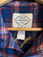 Load image into Gallery viewer, Size Large St John's Bay Men's Sweater &amp; Sweatshirt
