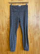 Load image into Gallery viewer, Size Small Athleta Women&#39;s Leggings
