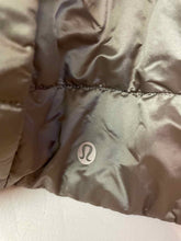 Load image into Gallery viewer, Size 8 Lululemon Pink Women's Long Sleeve Shirt
