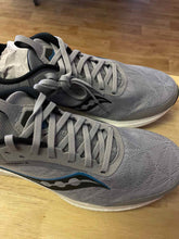 Load image into Gallery viewer, 9 Saucony Men's Running Shoes
