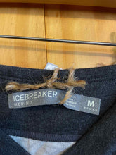 Load image into Gallery viewer, Size Medium Ice Breaker Grey Skirt
