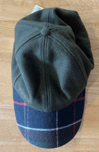 Load image into Gallery viewer, Barbour Hat
