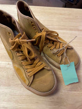 Load image into Gallery viewer, Shoe Size 6.5 Nike Tan Casual Shoes
