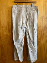 Load image into Gallery viewer, Size 16 Columbia Cream Women's Hiking Pants
