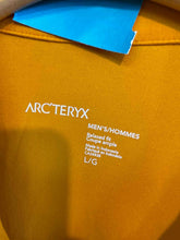Load image into Gallery viewer, Size L Arc'teryx Men's Short Sleeve Shirt

