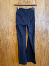 Load image into Gallery viewer, Size 4 Lululemon Black Women's Leggings
