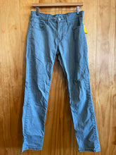 Load image into Gallery viewer, Size 30/32 Levi Strauss &amp; Co. Light Blue Women's Pants
