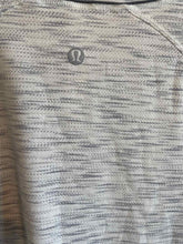Load image into Gallery viewer, Size 8 Lululemon White Women's Short Sleeve Shirt
