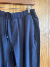 Load image into Gallery viewer, Size L Tasc Men&#39;s Sweatpants
