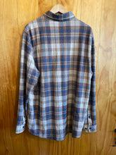 Load image into Gallery viewer, Size XXL Quince Men's Flannel
