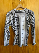 Load image into Gallery viewer, Size Medium C4Waterman Black and White Women's Long Sleeve Shirt
