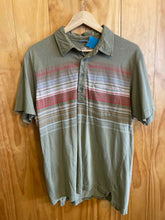 Load image into Gallery viewer, Size L The North Face Men's Short Sleeve Shirt
