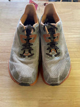 Load image into Gallery viewer, 11.5 Altra Men's Shoes
