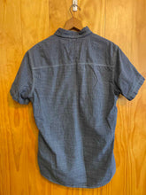 Load image into Gallery viewer, Size Medium GH Bass &amp; Co. Men's Short Sleeve Shirt
