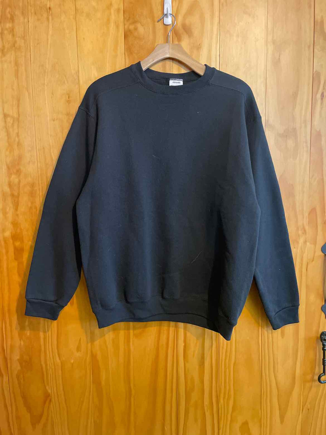 Size XL Wilson Men's Sweater & Sweatshirt