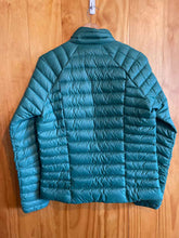 Load image into Gallery viewer, Women Size M Patagonia Teal Women&#39;s Jacket
