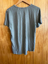 Load image into Gallery viewer, Size M Marine Layer Men's Short Sleeve Shirt
