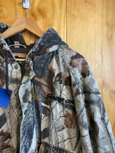 Load image into Gallery viewer, Size XL Real Tree Misc. Men&#39;s Jacket
