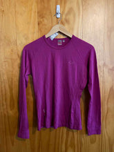 Load image into Gallery viewer, Size Medium Icebreaker Pink Women's Long Sleeve Shirt
