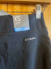 Load image into Gallery viewer, Size XS Columbia Black Women&#39;s Pants
