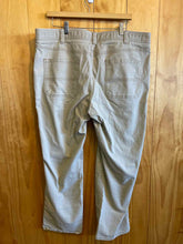 Load image into Gallery viewer, Size 38 GH Bass Earth Men's Pants
