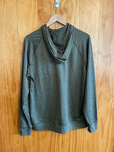 Load image into Gallery viewer, Size M Orvis Men&#39;s Sweater &amp; Sweatshirt
