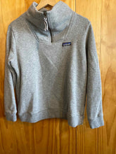 Load image into Gallery viewer, Size L Patagonia Grey Women's Fleece Sweatshirt
