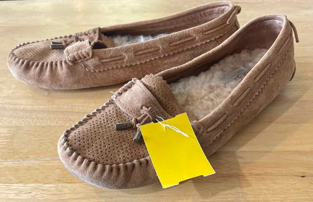 Women's Shoe Size 8 UGG Brown Slippers