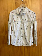 Load image into Gallery viewer, Size Medium Eddie Bauer White Women&#39;s Flannel
