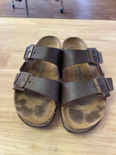 Load image into Gallery viewer, 43 Birkenstock Men's Sandals
