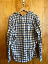 Load image into Gallery viewer, Size L Patagonia Men&#39;s Long Sleeve Shirt
