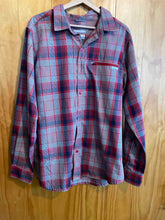 Load image into Gallery viewer, Size L Columbia Men's Long Sleeve Shirt
