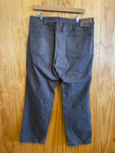 Load image into Gallery viewer, Size 36 Duluth Trading Men's Pants
