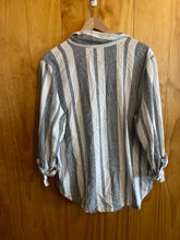 Load image into Gallery viewer, Size XL Orvis White Women's Long Sleeve Shirt
