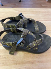 Load image into Gallery viewer, Youth Chaco Sandals

