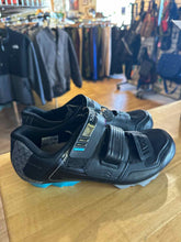 Load image into Gallery viewer, Shimano 40 Cycling Shoes
