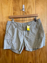 Load image into Gallery viewer, Size 8 Marmot Khaki Women's Shorts
