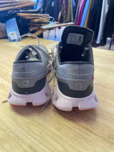 Load image into Gallery viewer, Women's Shoe Size 8.5 On Cloud Grey Running Shoes
