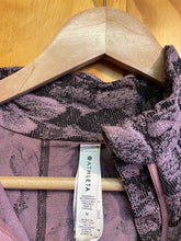 Load image into Gallery viewer, Size M Athleta Pink Women&#39;s Long Sleeve Shirt
