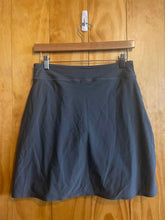 Load image into Gallery viewer, Size M Aunua Grey Skort
