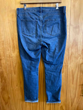 Load image into Gallery viewer, Size 16 Long Old Navy Blue Women's Jeans
