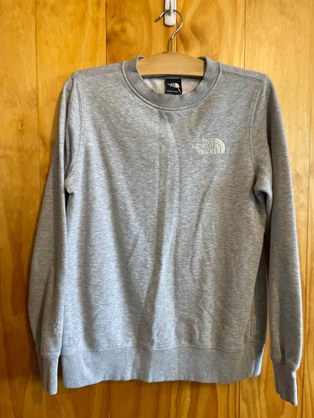 Size Small The North Face Grey Women's Sweater & Sweatshirt