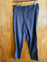 Load image into Gallery viewer, Size 34x32 REI Men's Hiking Pants
