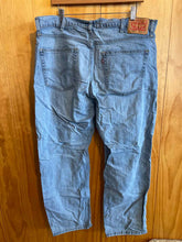 Load image into Gallery viewer, Size 40 Levi's Men's Jeans
