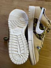 Load image into Gallery viewer, 14 Nike Men&#39;s Shoes
