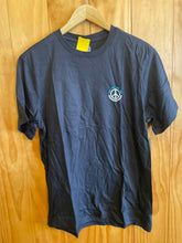 Load image into Gallery viewer, Size M Element Men's Short Sleeve Shirt
