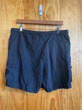 Load image into Gallery viewer, Size M Columbia Black Women's Shorts
