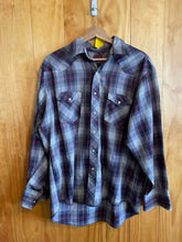 Load image into Gallery viewer, Wrangler Multi-Color Women's Long Sleeve Shirt
