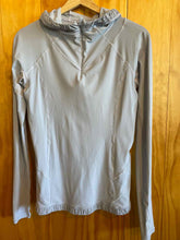 Load image into Gallery viewer, Size 6 Lululemon Periwinkle Women's Long Sleeve Shirt

