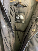 Load image into Gallery viewer, Size XXL The North Face Men&#39;s Winter Jacket
